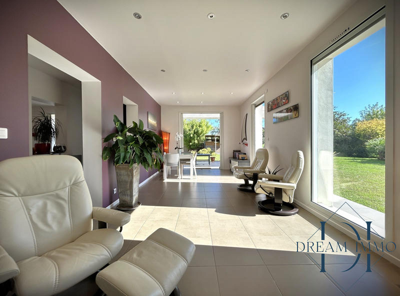 Maison - 162 m² - 5 pièces