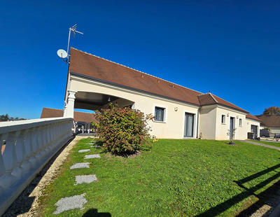 Maison - 185 m² - 7 pièces