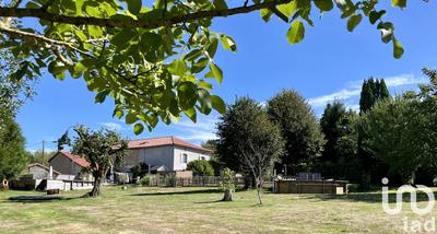 Maison de village - 250 m² - 11 pièces