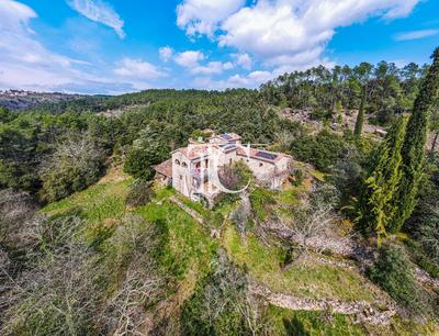 Maison - 204 m² - 8 pièces