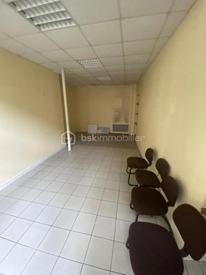 Local commercial - 116 m² - 3 pièces