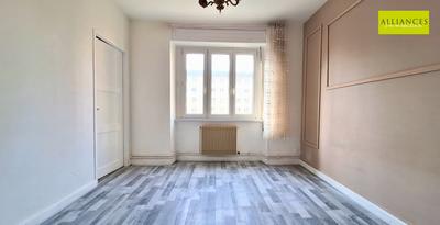 Appartement - 77 m² - 4 pièces