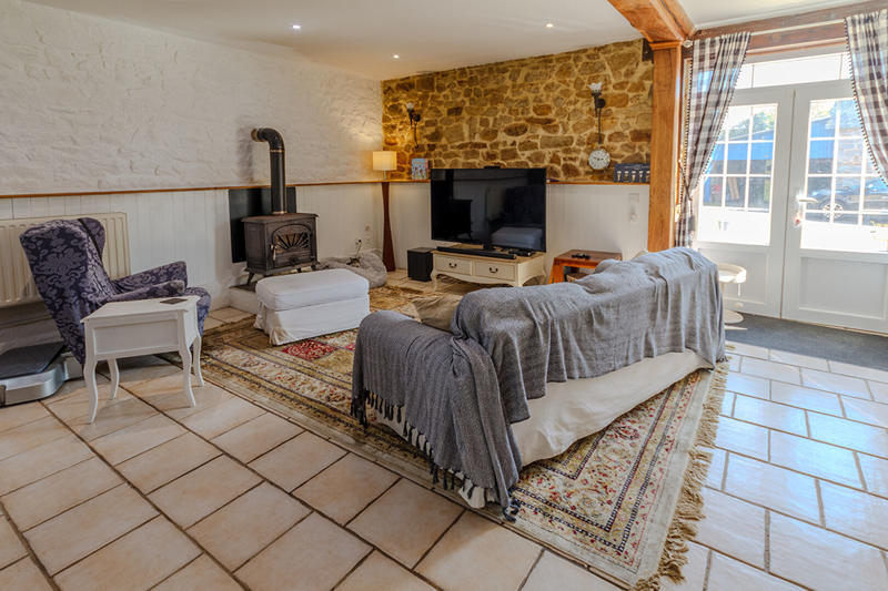 Maison - 330 m² - 8 pièces