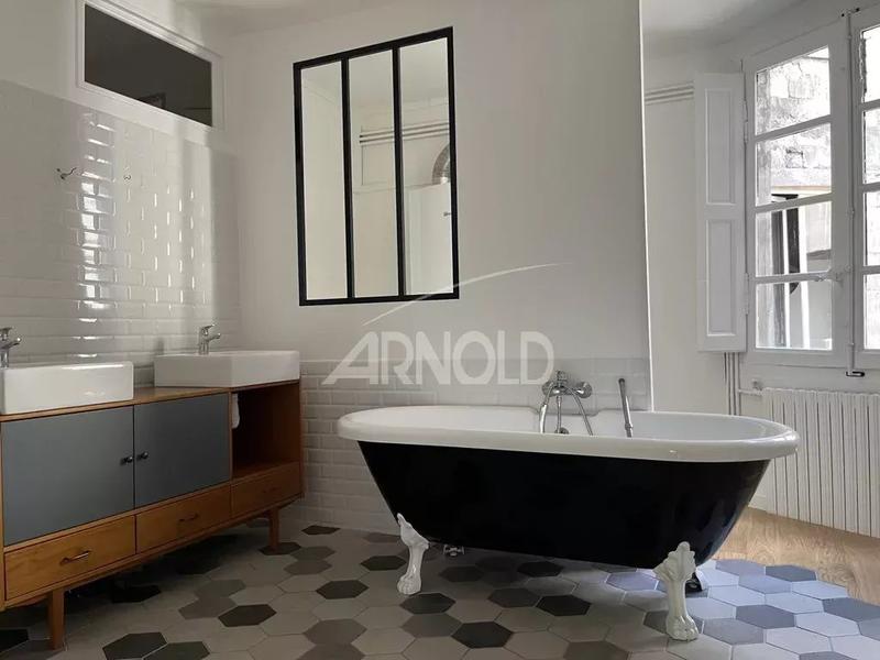 Appartement - 149 m² - 5 pièces