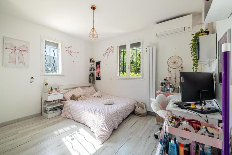 Villa - 140 m² - 5 pièces