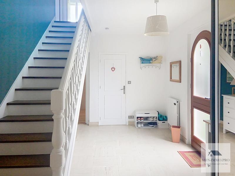 Maison - 166 m² - 6 pièces