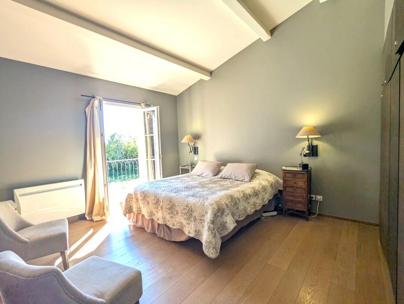 Villa - 185 m² - 5 pièces