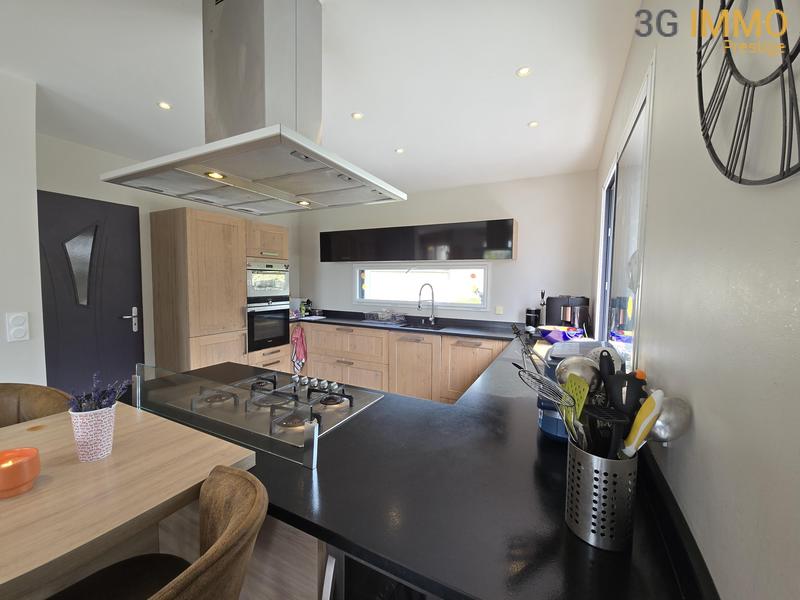 Maison contemporaine - 190 m² - 7 pièces