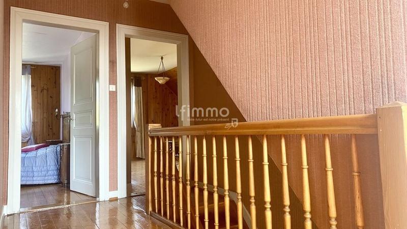 Demeure - 149 m² - 7 pièces