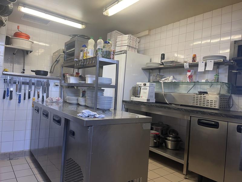 Local commercial - 92 m² - 3 pièces