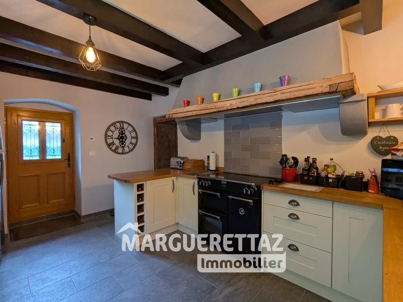 Maison de village - 150 m² - 5 pièces