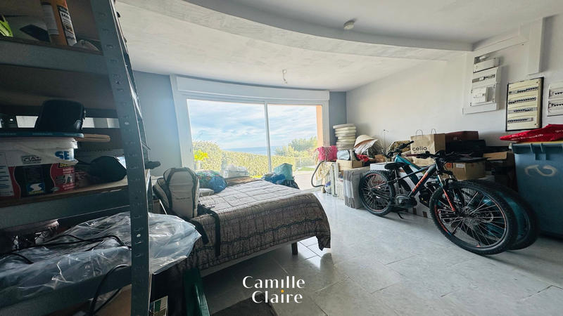 Villa - 240 m² - 10 pièces