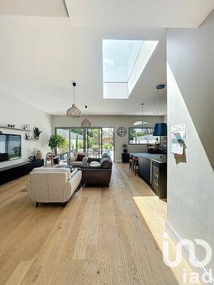 Maison de ville - 147 m² - 6 pièces