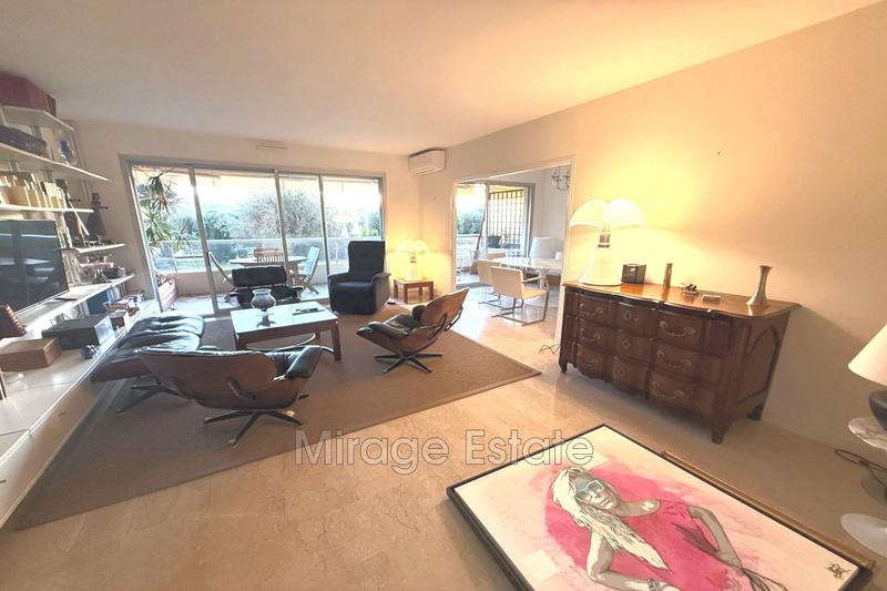 Appartement - 99 m² - 3 pièces