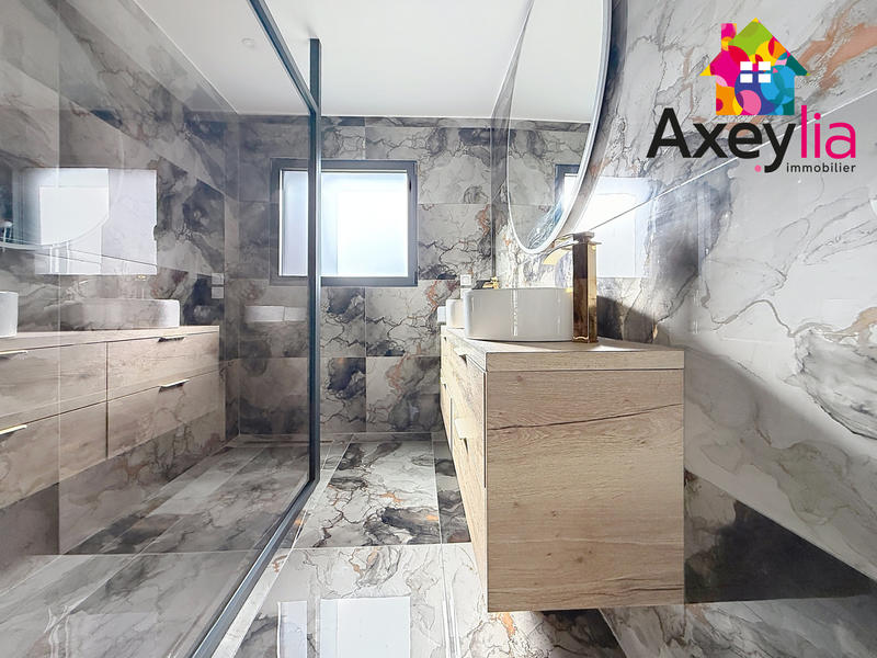 Maison - 125 m² - 5 pièces