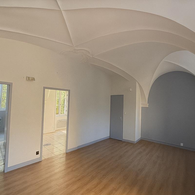 Appartement - 92 m² - 6 pièces