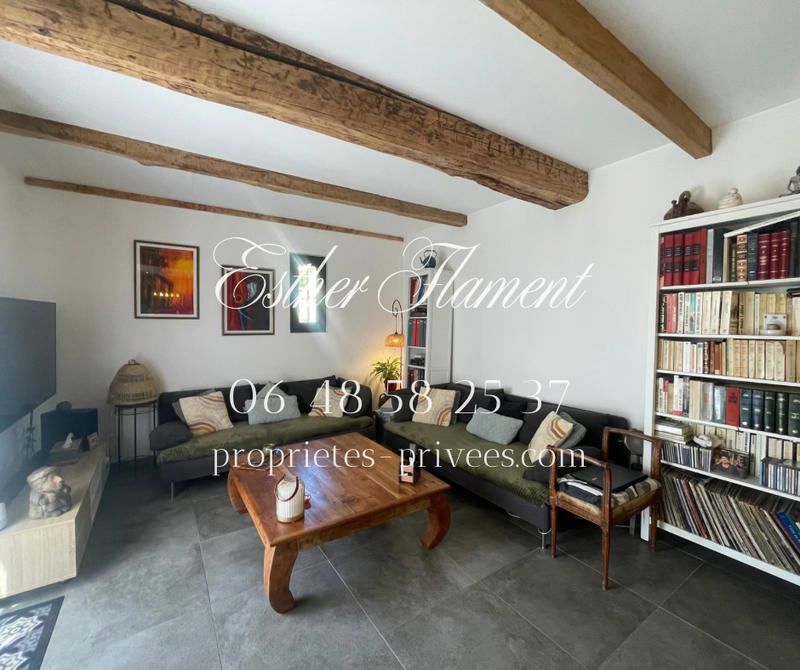 Maison - 397 m² - 10 pièces