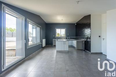 Maison - 96 m² - 4 pièces