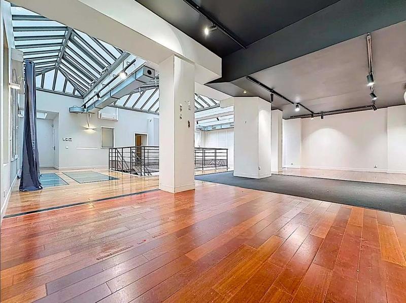 Duplex - 345 m² - 8 pièces