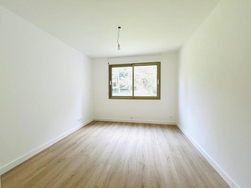 Appartement - 110 m² - 5 pièces