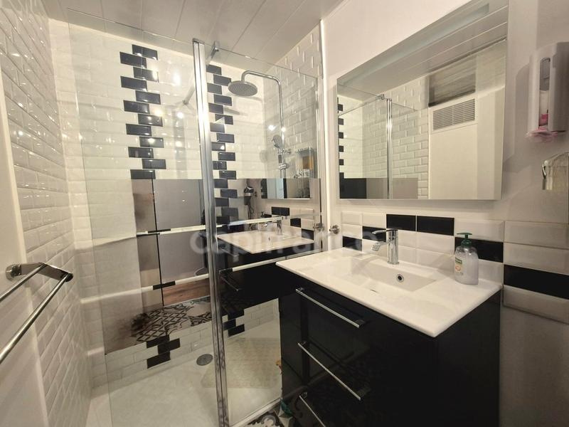 Appartement - 82 m² - 3 pièces