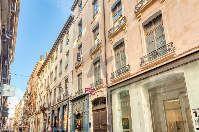 Appartement - 93 m² - 3 pièces