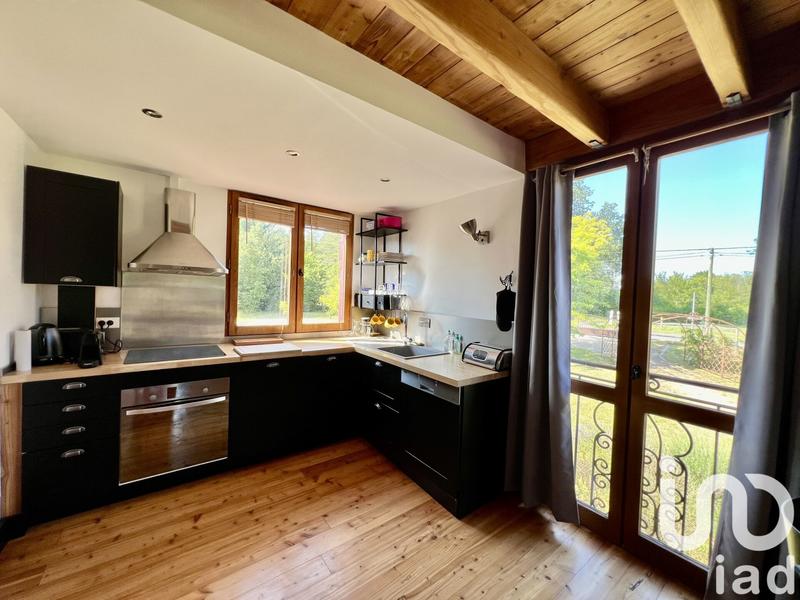 Maison - 215 m² - 7 pièces