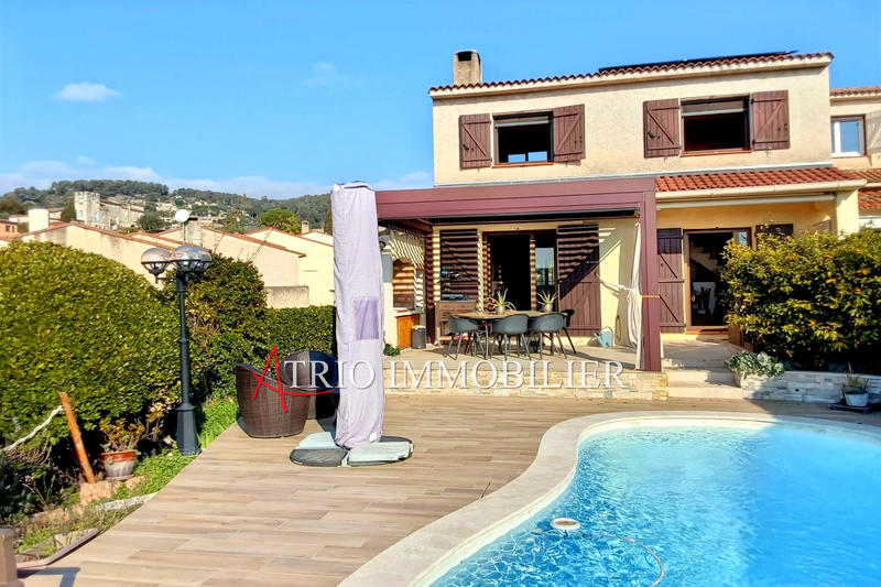 Maison - 140 m² - 4 pièces