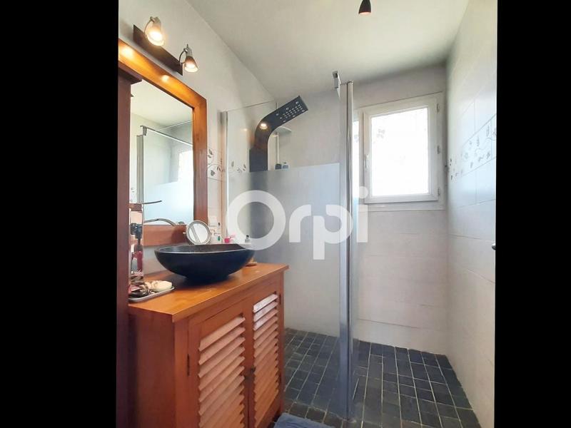 Maison - 176 m² - 8 pièces