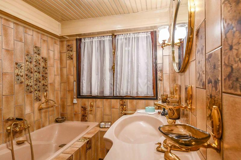 Maison - 166 m² - 7 pièces