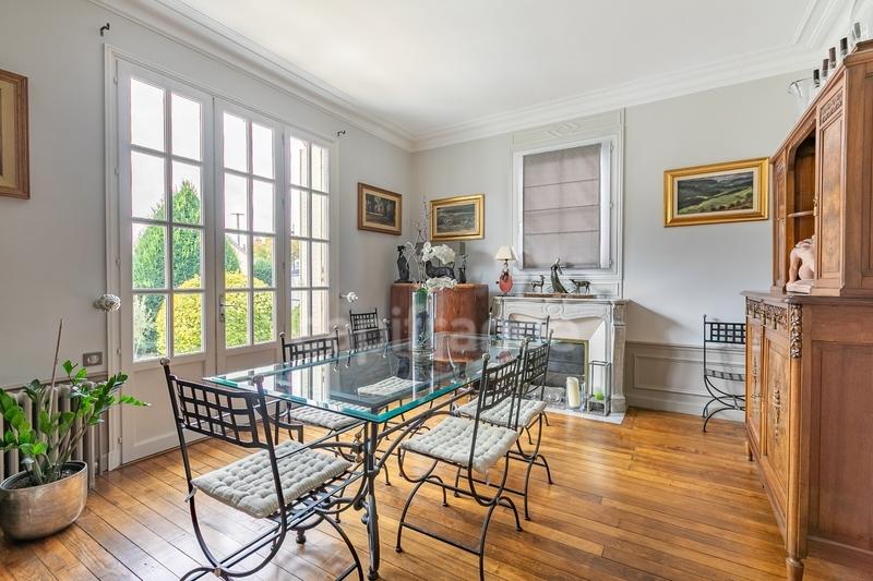 Maison - 175 m² - 7 pièces