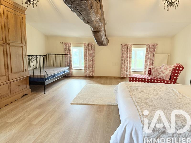 Maison de campagne - 240 m² - 8 pièces