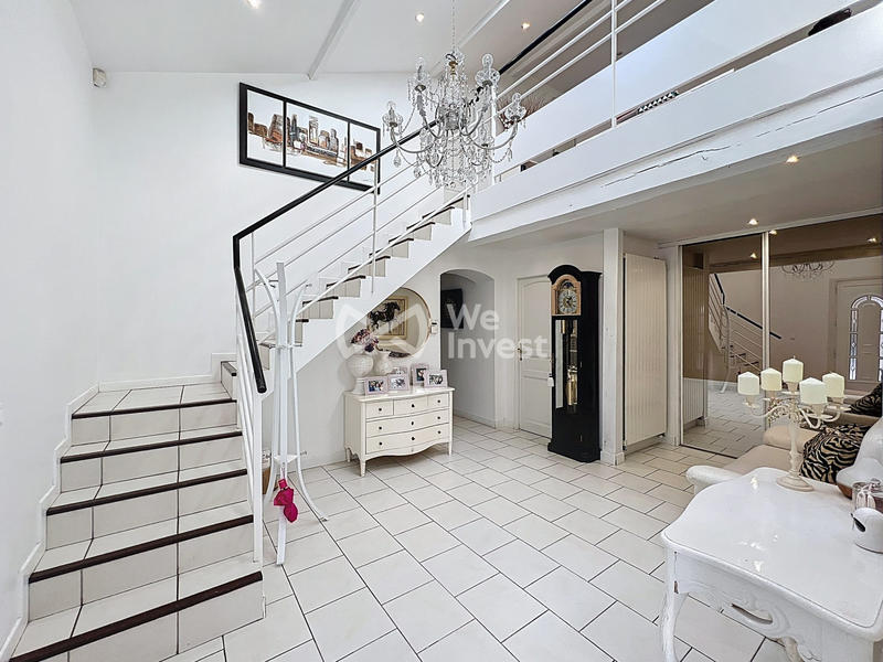 Maison - 190 m² - 6 pièces