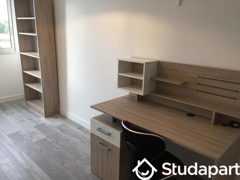 Chambre - 10 m² - 1 pièce