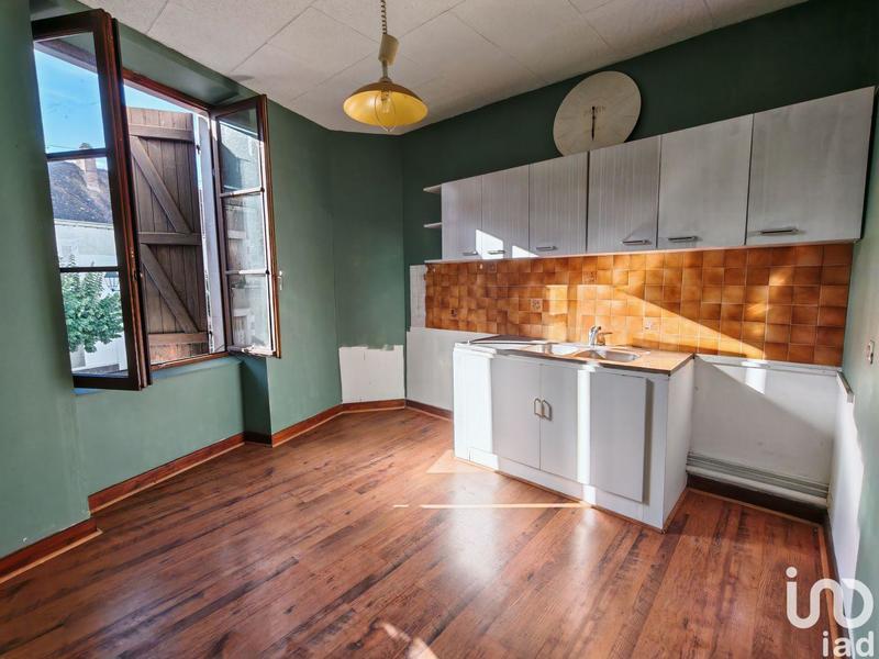 Maison - 350 m² - 6 pièces