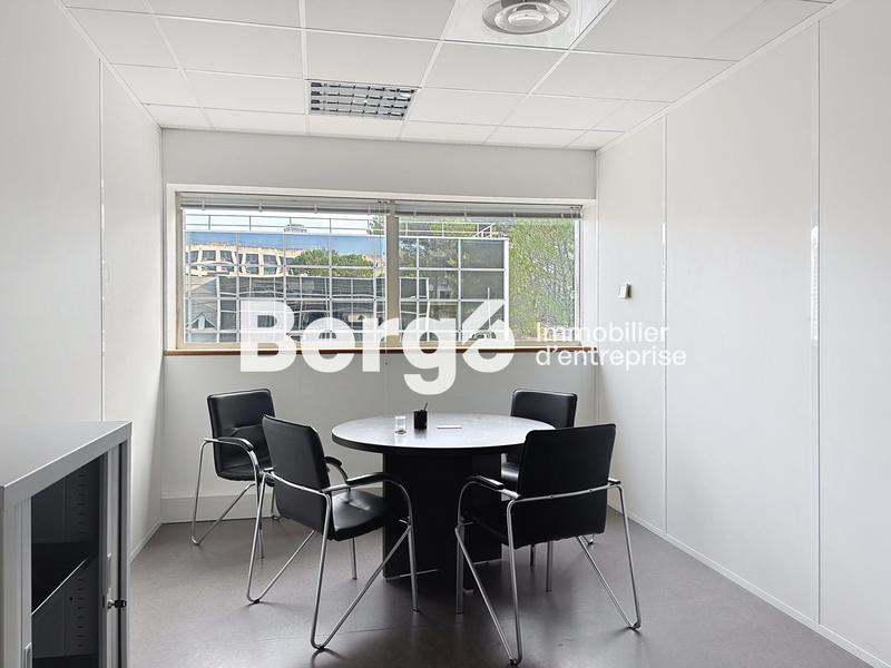Bureau - 533 m²