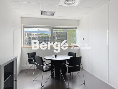 Bureau - 533 m²