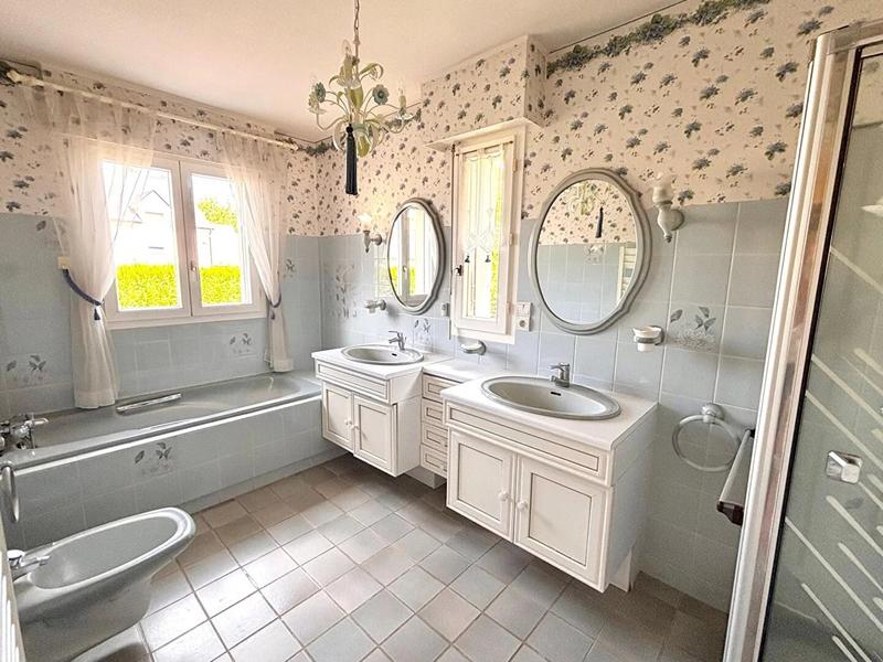 Maison - 152 m² - 5 pièces