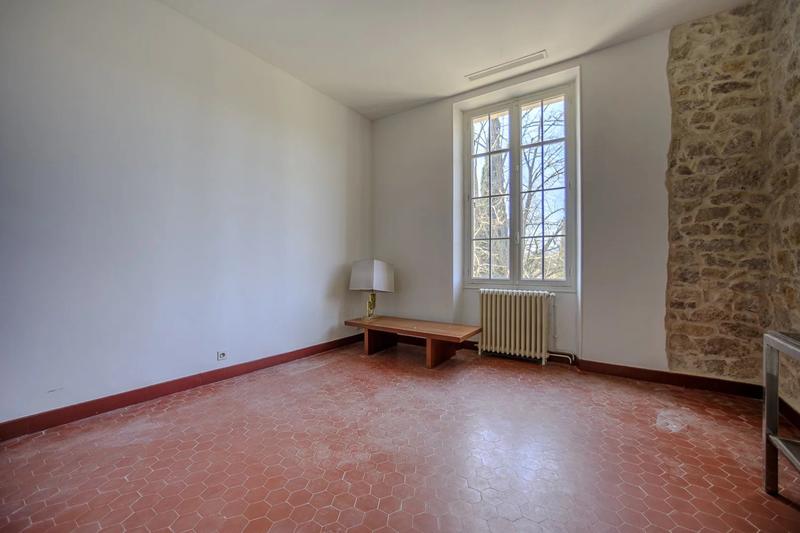 Maison - 300 m² - 7 pièces