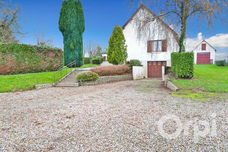 Maison - 90 m² - 5 pièces