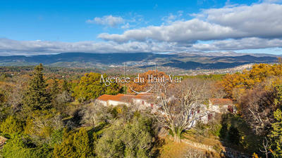 Bastide - 270 m² - 8 pièces