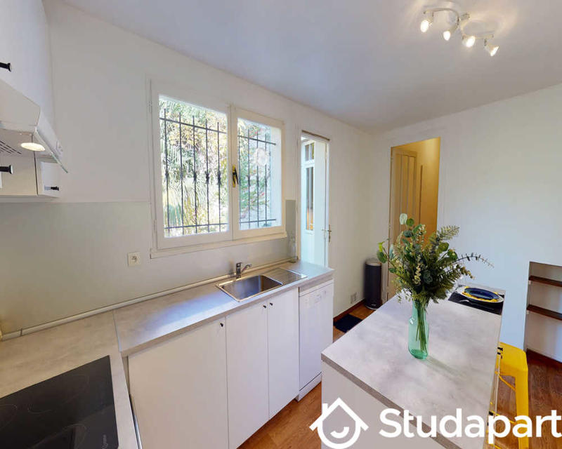 Chambre - 230 m² - 1 pièce