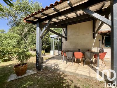 Maison - 224 m² - 10 pièces