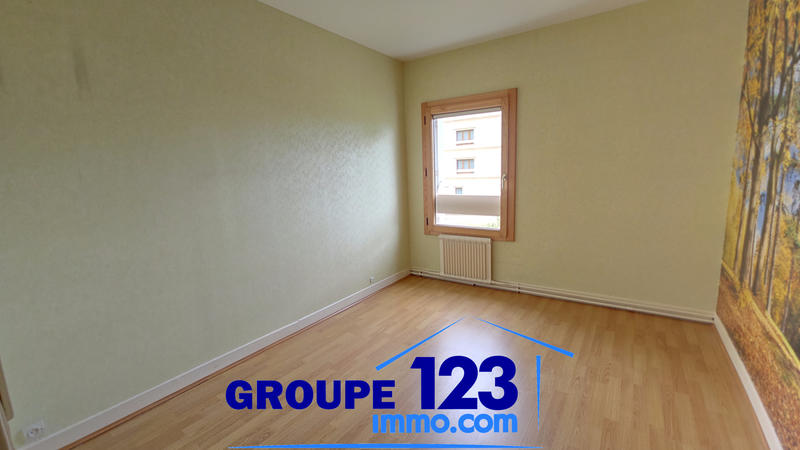 Appartement - 93 m² - 5 pièces