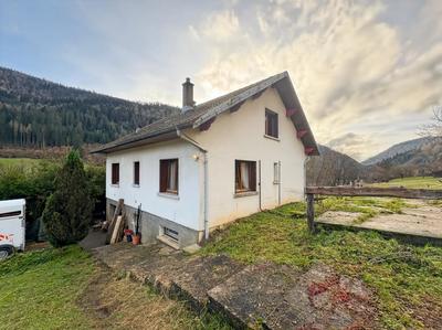 Maison - 160 m² - 5 pièces