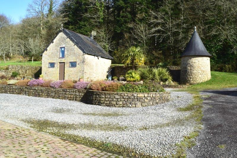 Maison - 245 m² - 10 pièces