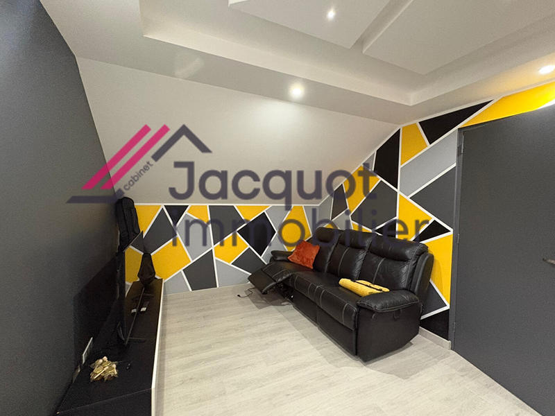 Maison - 209 m² - 9 pièces