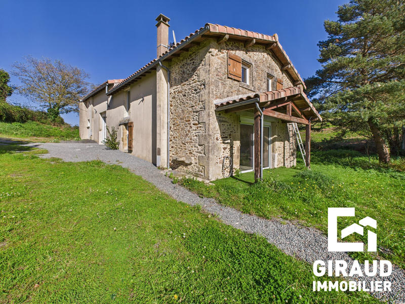 Maison - 140 m² - 4 pièces