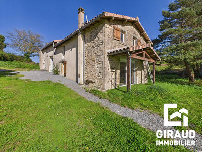 Maison - 140 m² - 4 pièces