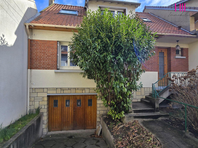 Maison traditionnelle - 100 m² - 6 pièces